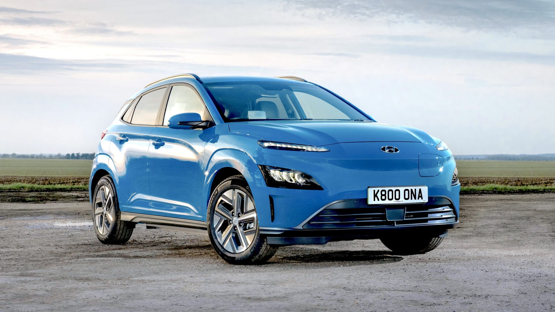 Hyundai Kona 2017 reviews, technical data, prices